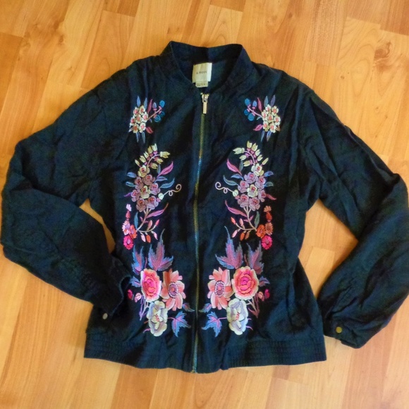 Beautiful silky embroidered bomber jacket - Picture 8 of 8